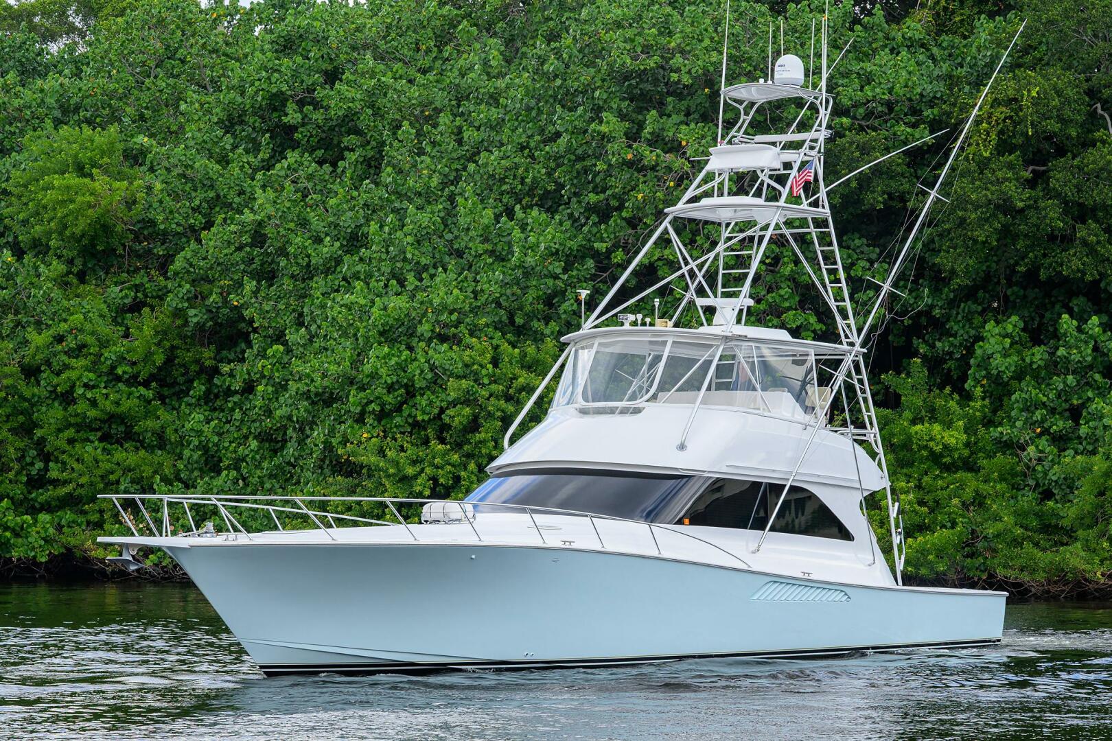 2004 Viking 56 Convertible - Image 6