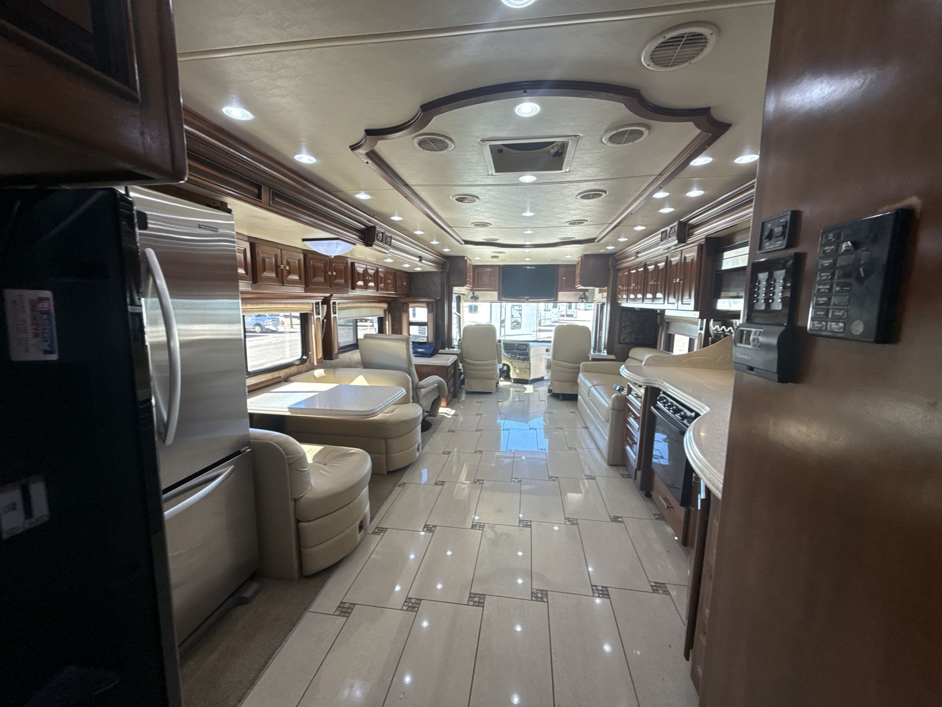 2011 Tiffin Allegro Bus 43 QGP - Image 25