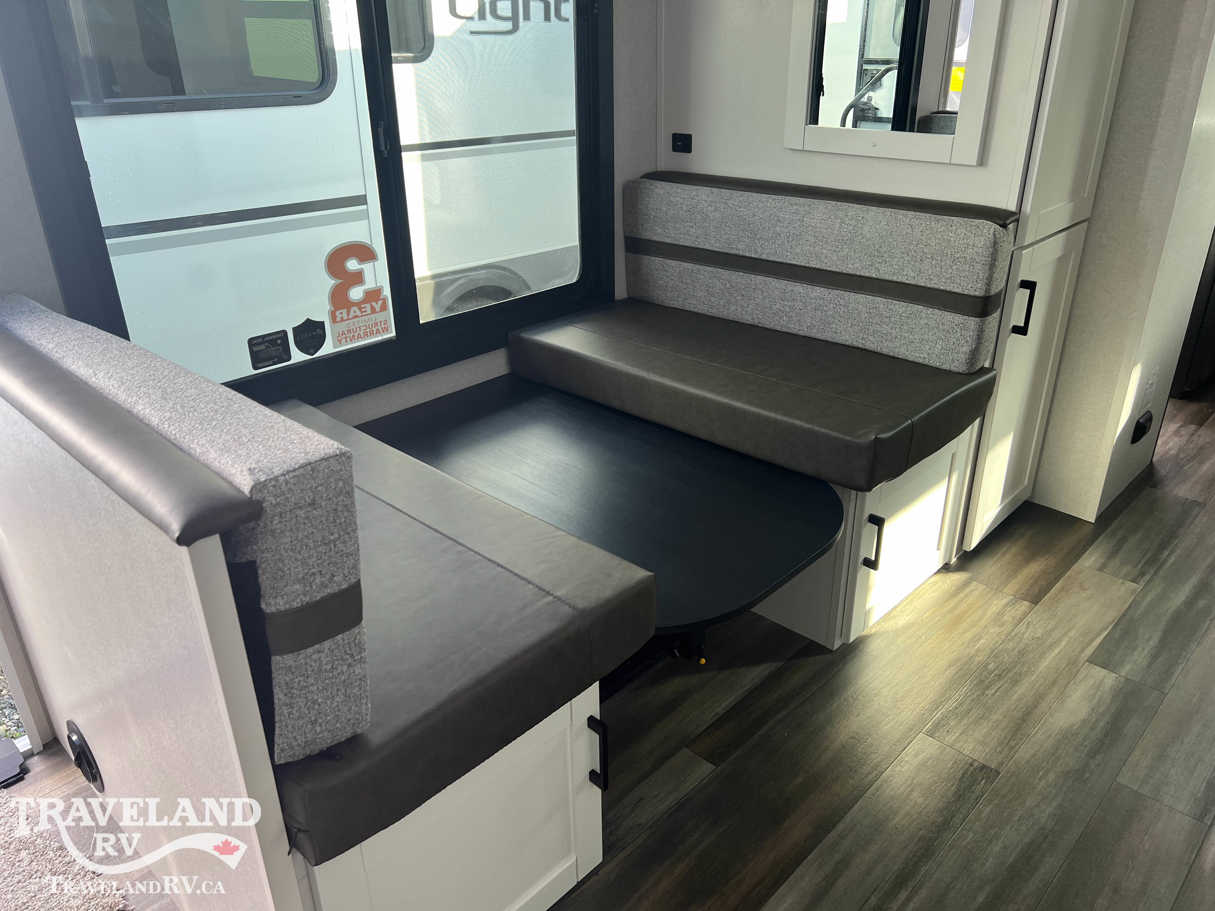 2026 Highland Ridge Range Lite 211RKM - Image 12