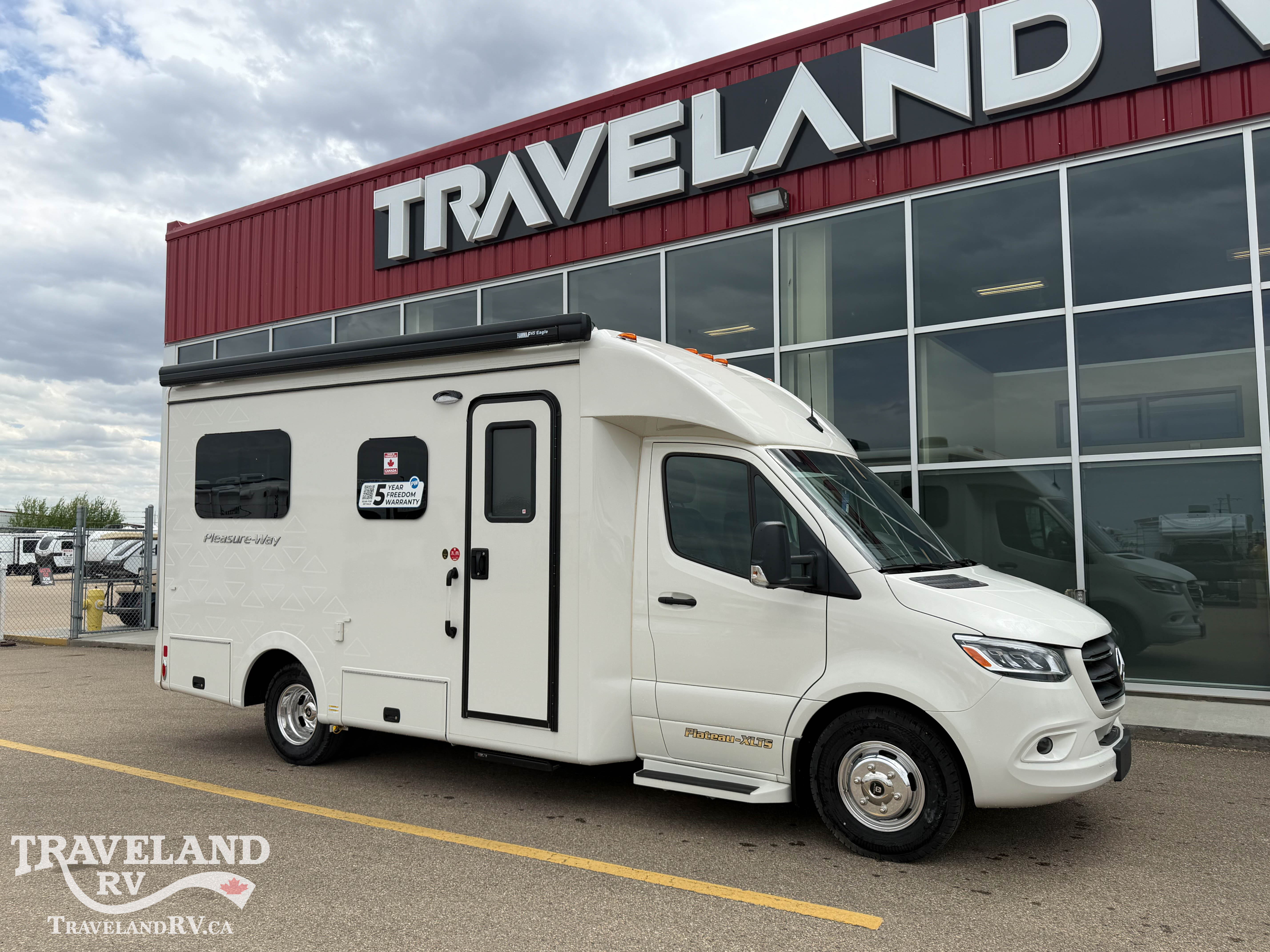 2026 PLEASURE-WAY PLATEAU XL-TS - Image 1