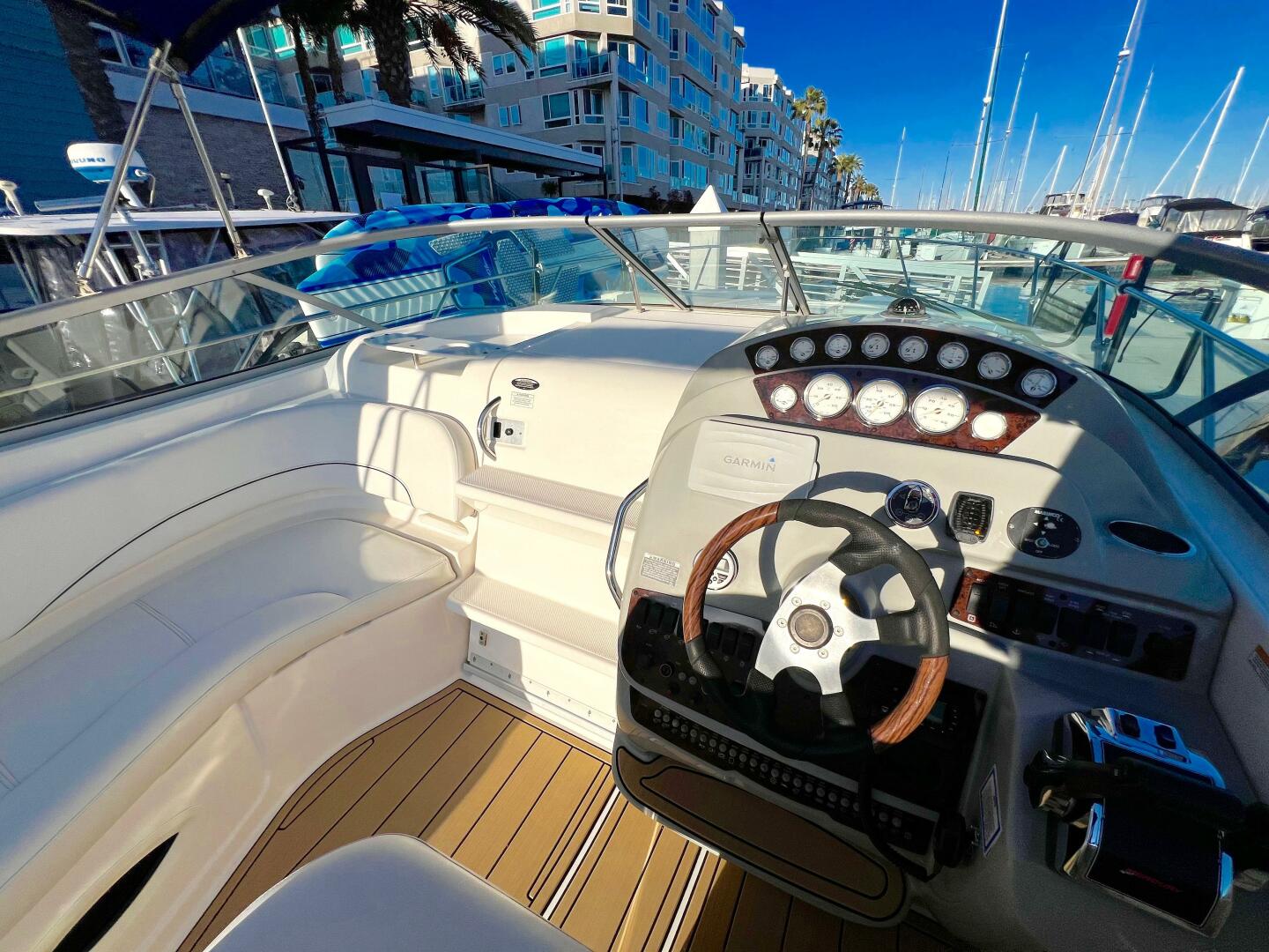 2012 Bayliner 335 - Image 28