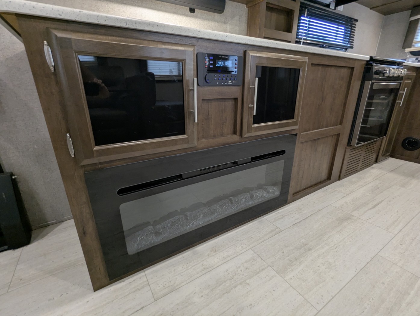 2021 Forest River Rockwood Ultra Lite 2902SW - Image 29