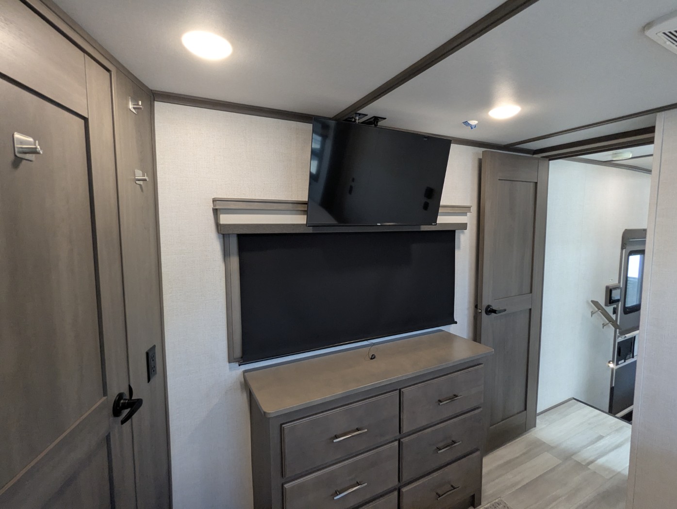 2023 Grand Design Solitude 345GK - Image 20