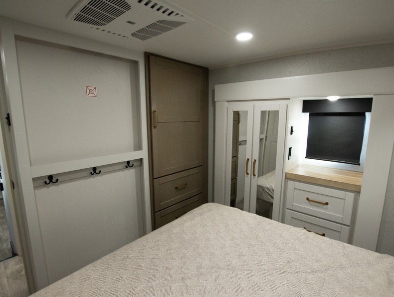 2026 Jayco Eagle HT 31QCD - Image 29