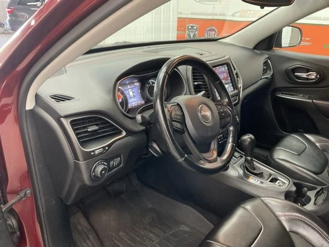 2021 Jeep Cherokee Utility 4D Trailhawk 4WD V6 - Image 12