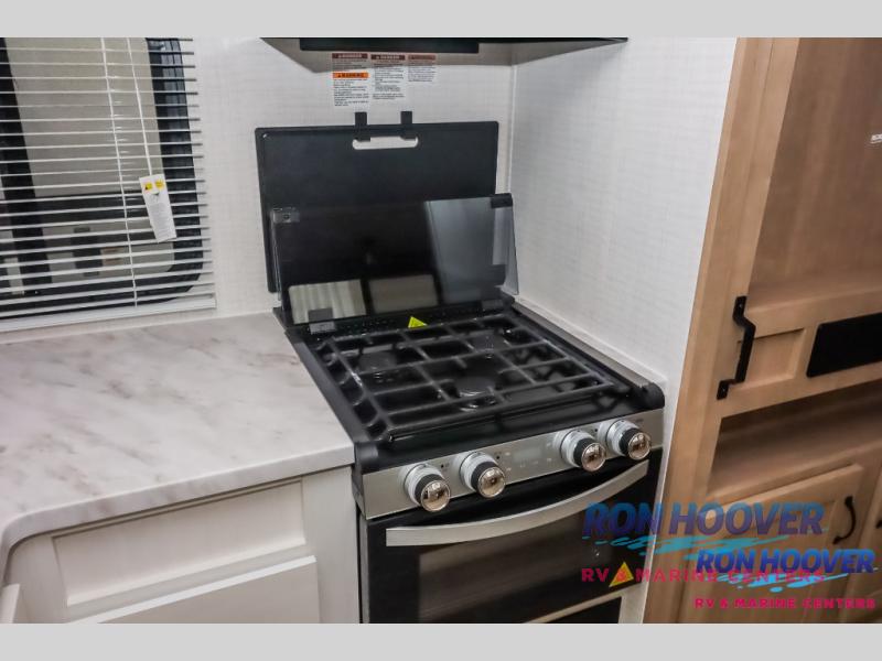 2025 PALOMINO 2430BHS - Image 20