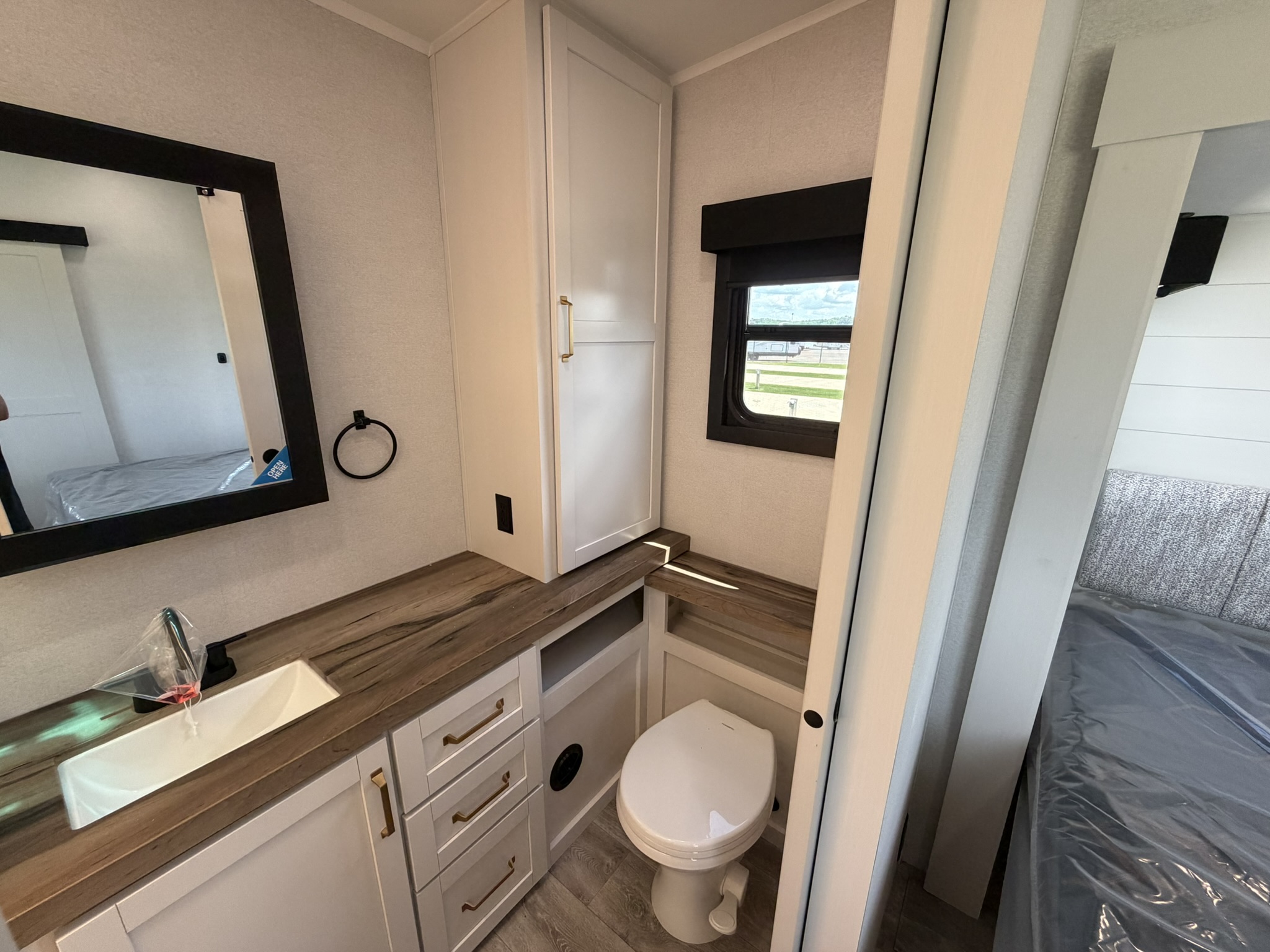 2027 JAYCO EAGLE 367TBTS - Image 34