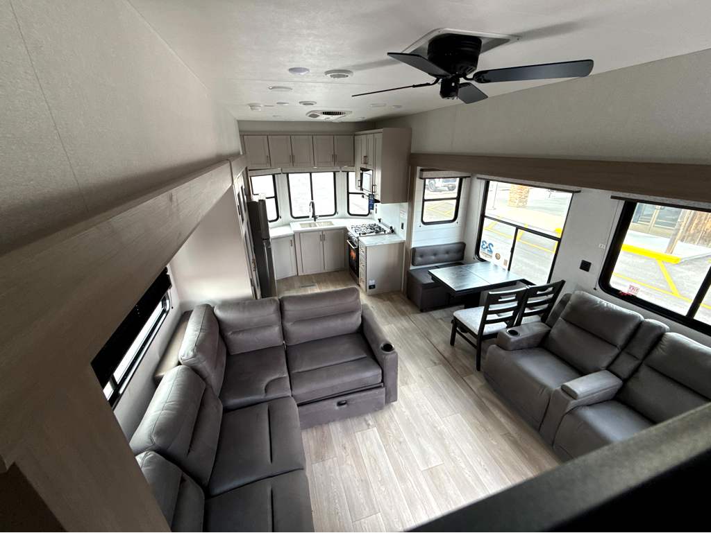 2027 JAYCO JAY FLIGHT BUNGALOW 404LOFT - Image 22