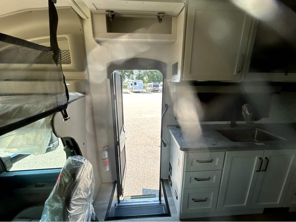 2027 JAYCO GREYHAWK 29MV - Image 35