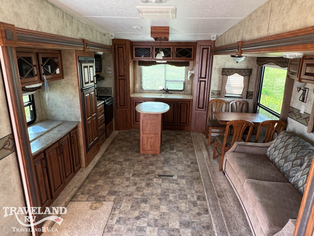 2012 KEYSTONE LAREDO HANDYMAN SPECIAL 295RK - Image 3
