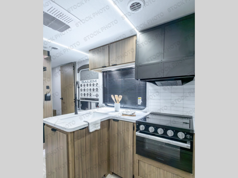 2027 FOREST RIVER 31KQTS - Image 3