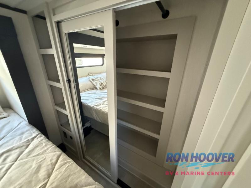 2026 FOREST RIVER 38BNB - Image 24