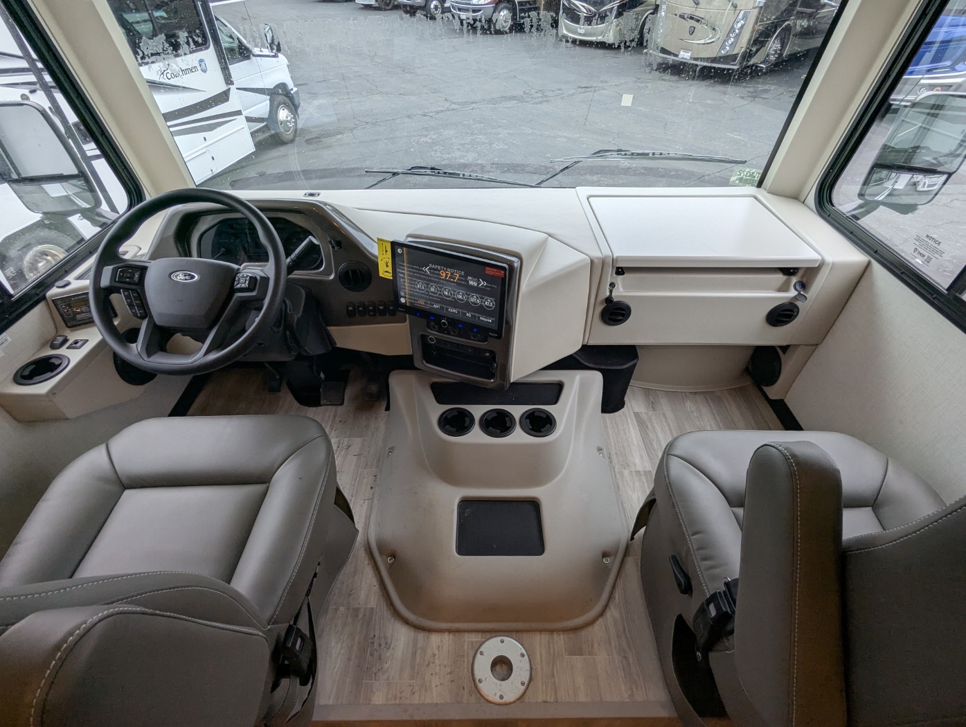 2026 Thor Motor Coach Windsport 36H - Image 7