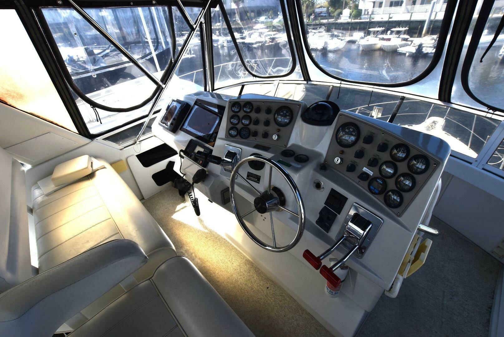 1999 Carver - Image 4