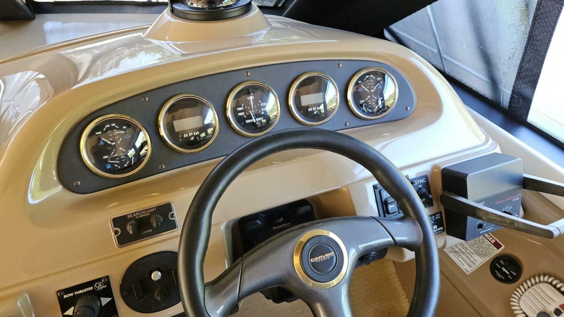 2000 Carver 450 Voyager - Image 26