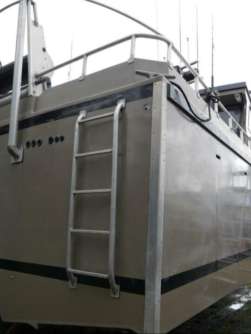 2022 Custom Freestyle Marine 32 - Image 8