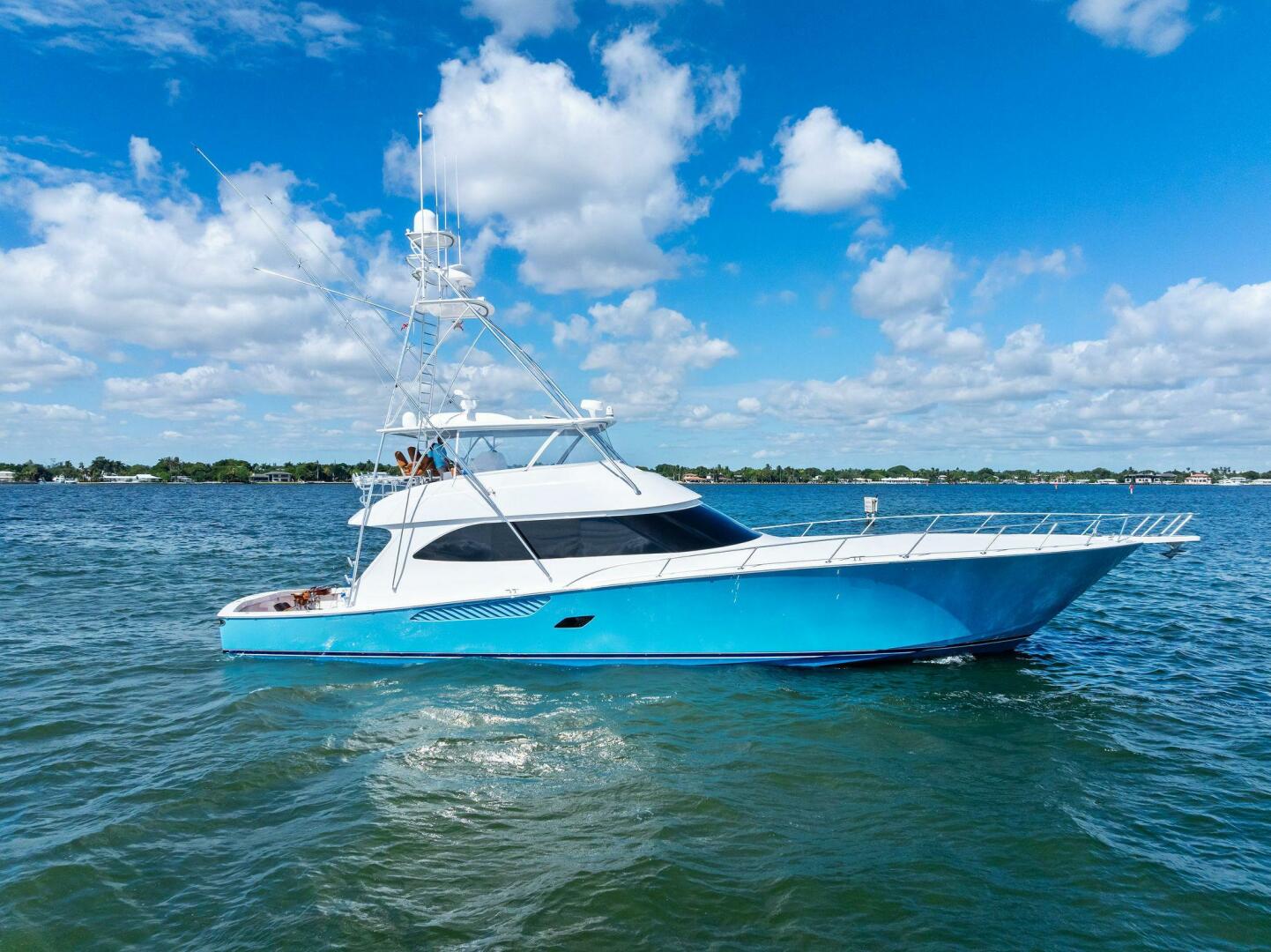 2012 Viking 82 Convertible - Image 1
