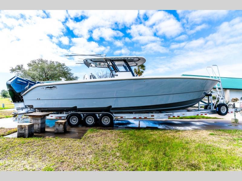 2024 Invincible 37 CATAMARAN - Image 4