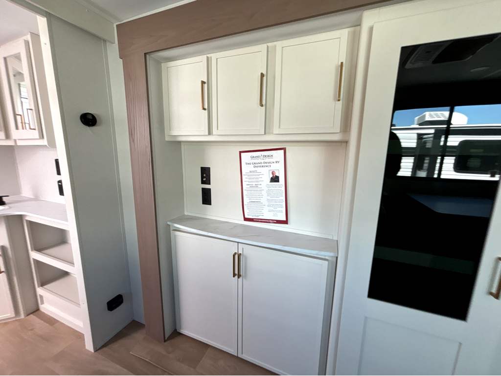 2026 GRAND DESIGN TRANSCEND 26RBX - Image 16