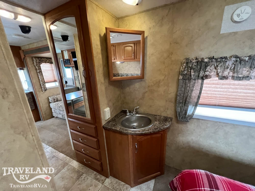 2008 KEYSTONE COUGAR 24RK - Image 24
