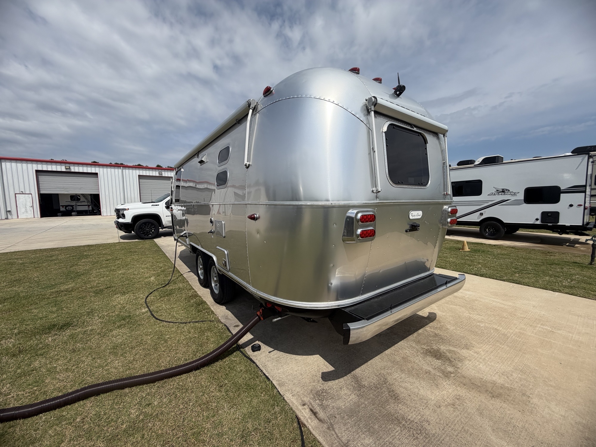 2024 AIRSTREAM FLYING CLOUD 23FB - Image 4
