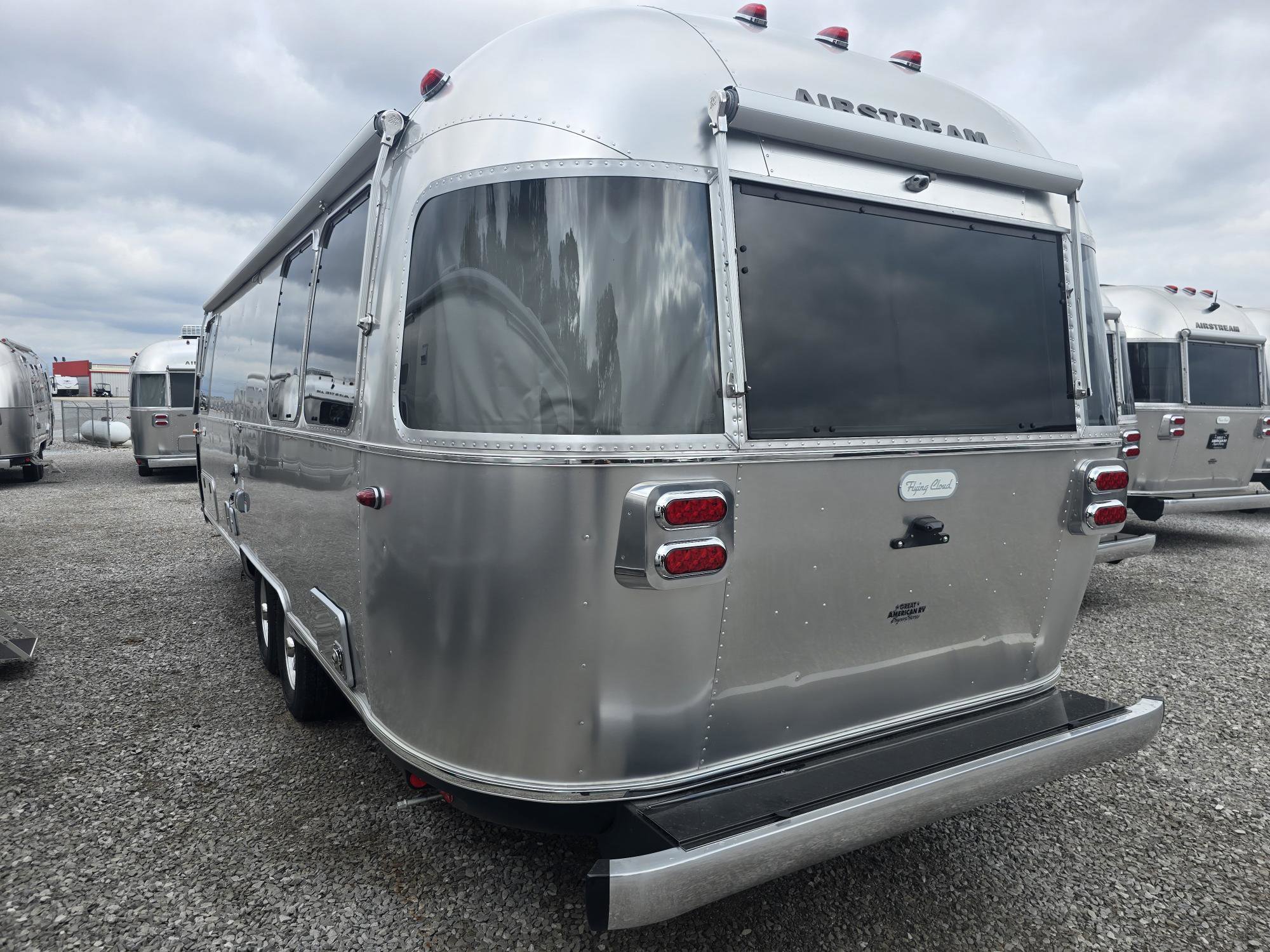 2026 AIRSTREAM FLYING CLOUD 27FBT - Image 6
