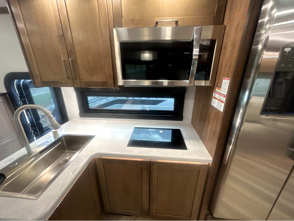 2026 ENTEGRA COACH ACCOLADE 37K - Image 26