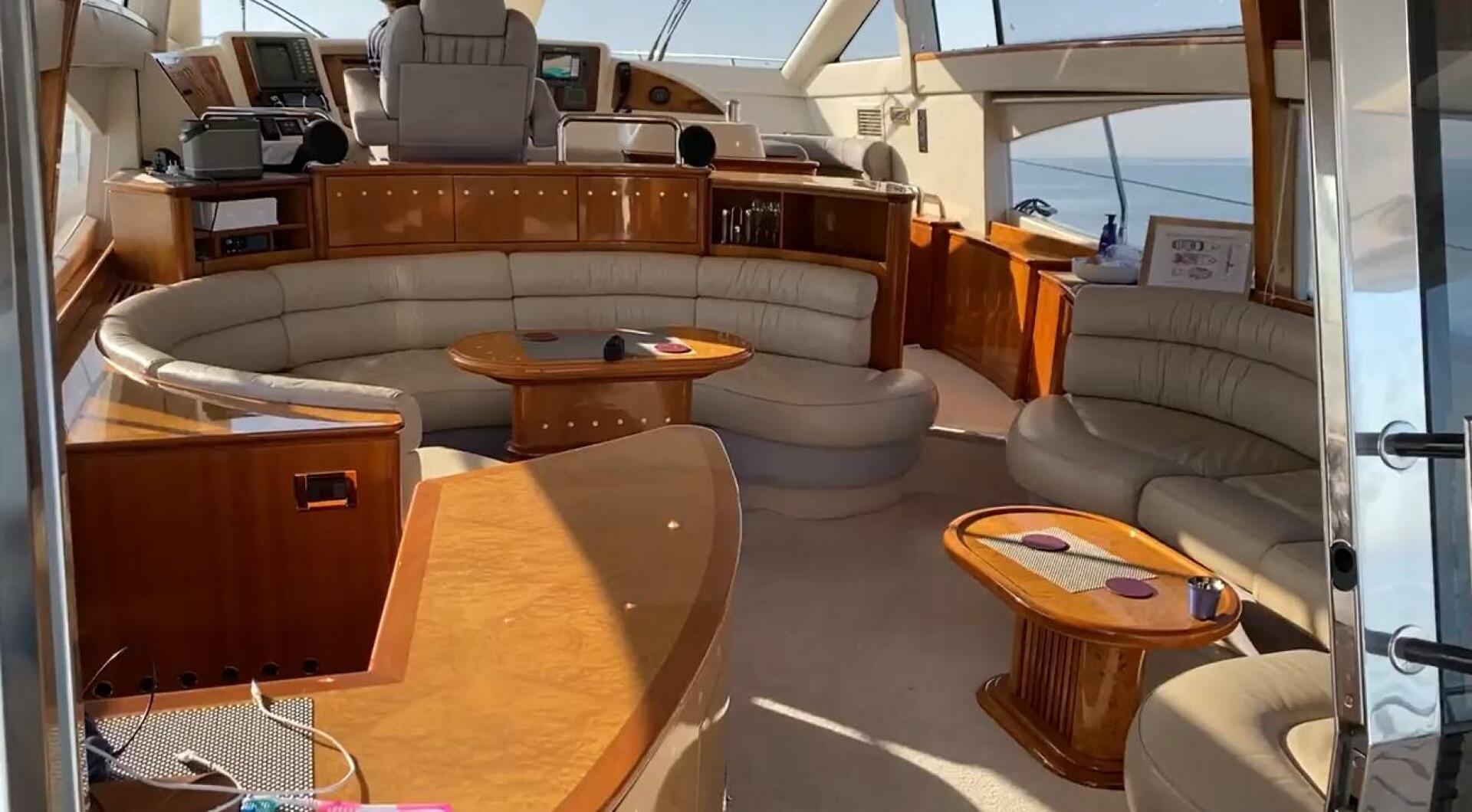 1999 Azimut 58 - Image 8
