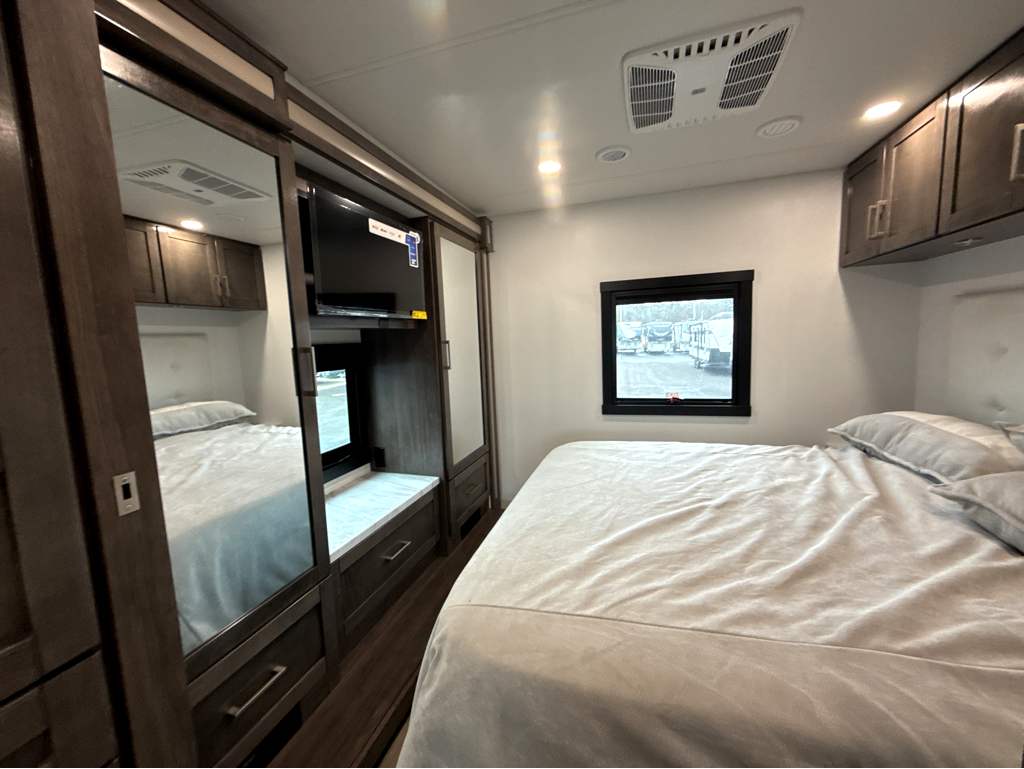 2026 JAYCO PRECEPT 34G - Image 28