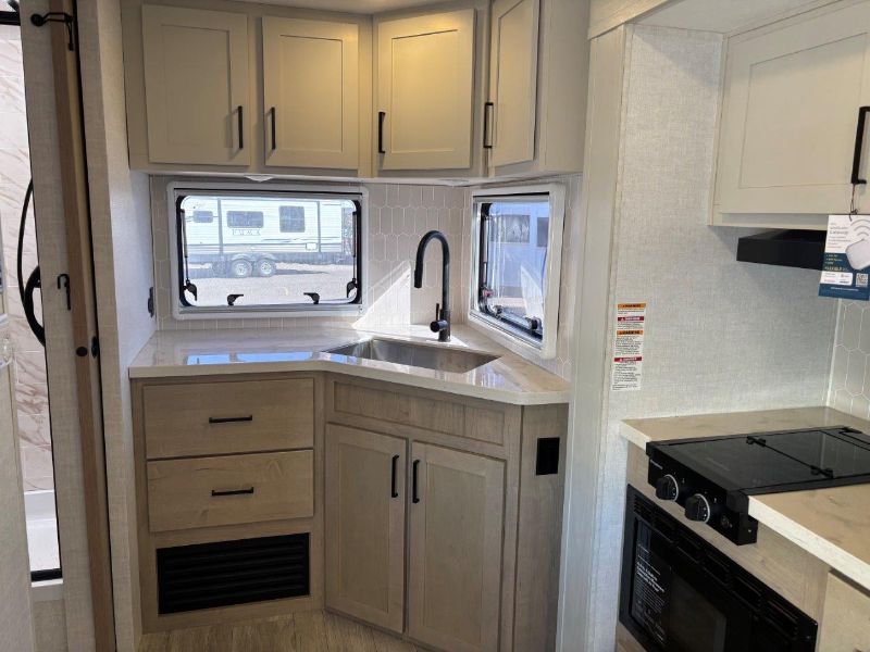 2027 Ember RV Touring Edition 2300MLL - Image 9