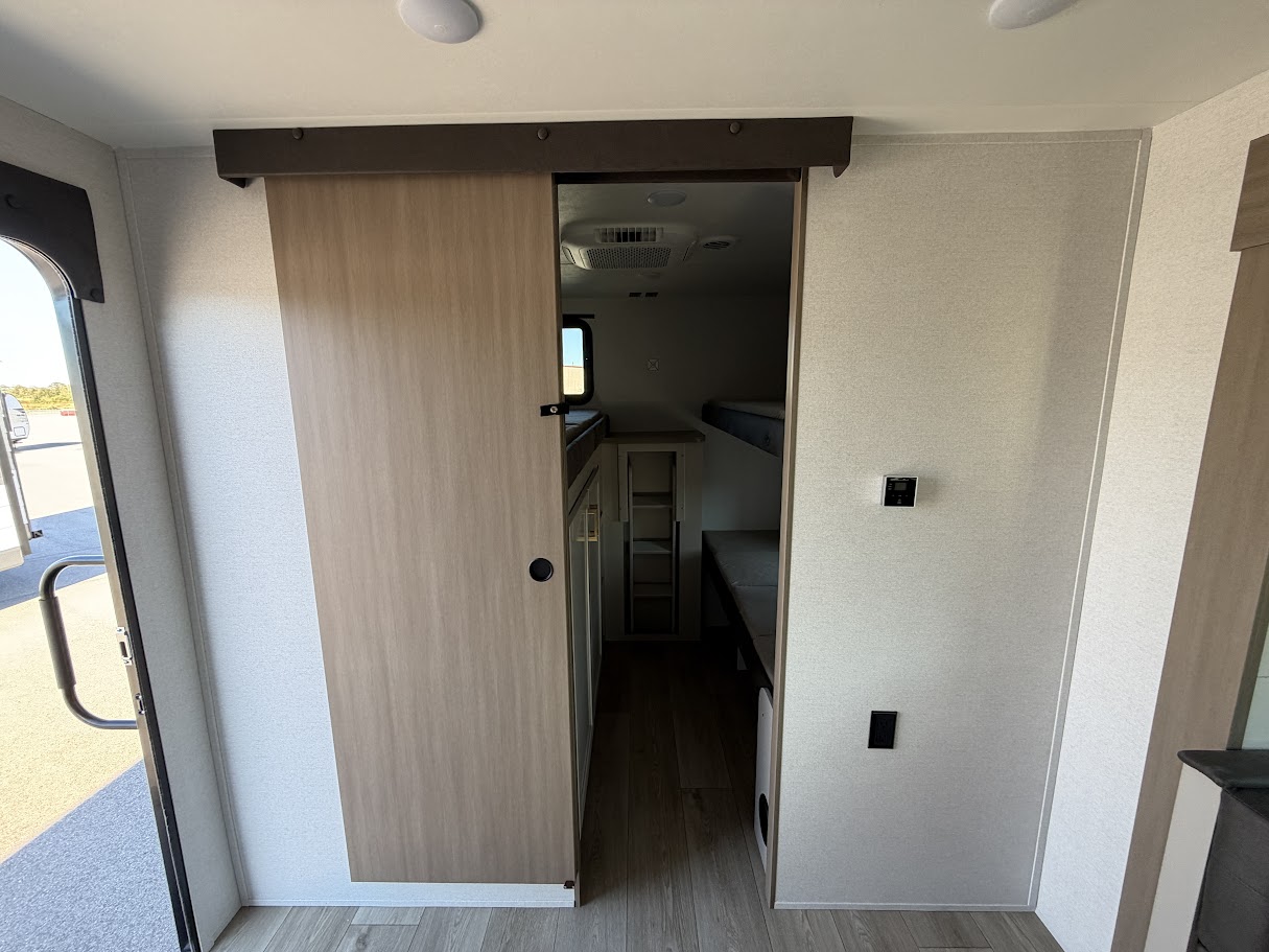 2027 JAYCO JAY FLIGHT 295TBS - Image 16