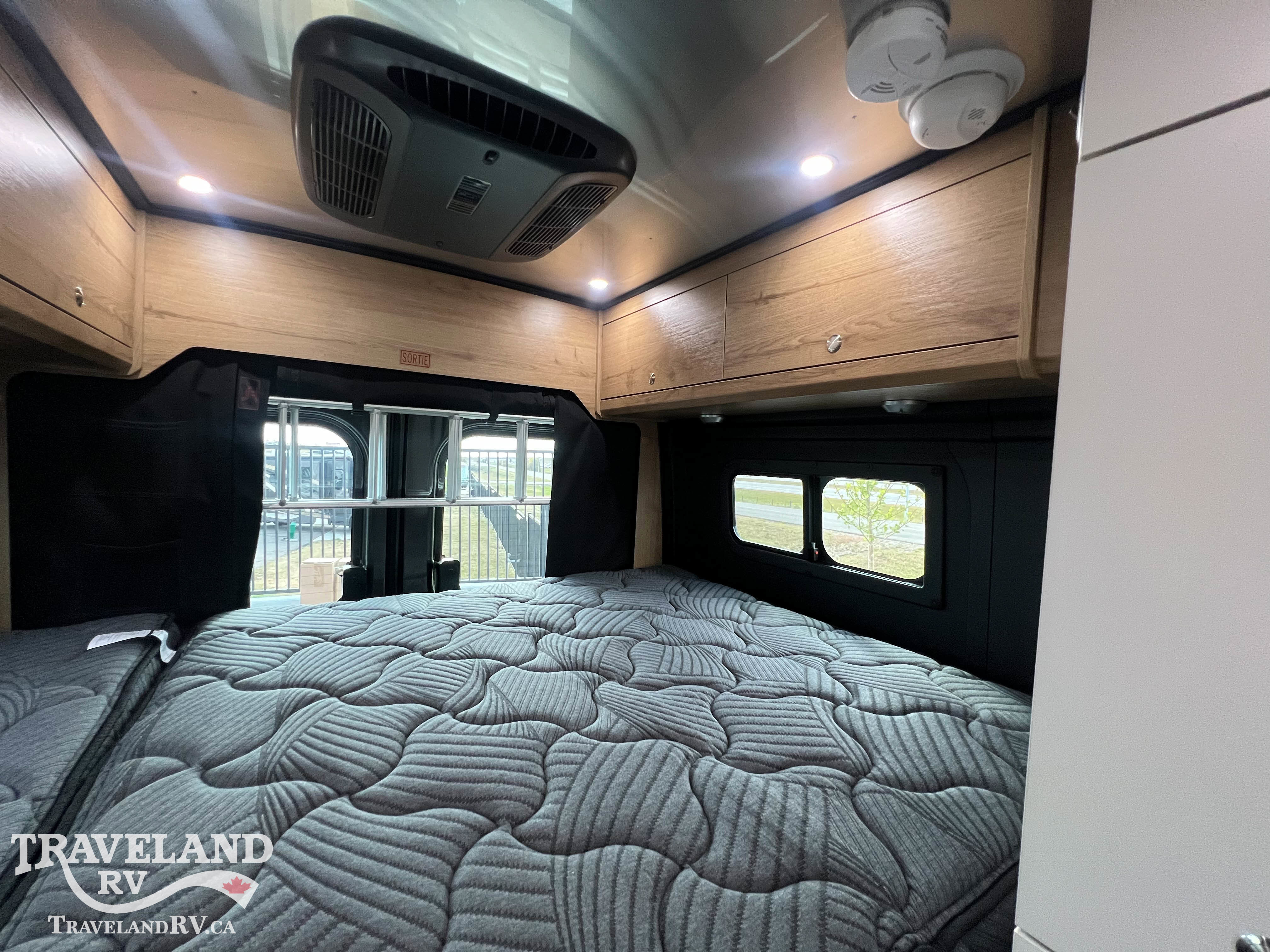 2026 Airstream Rangeline Base - Image 24