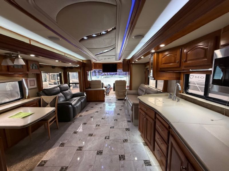 2005 Country Coach Magna 630 45 Rembrandt - Image 23