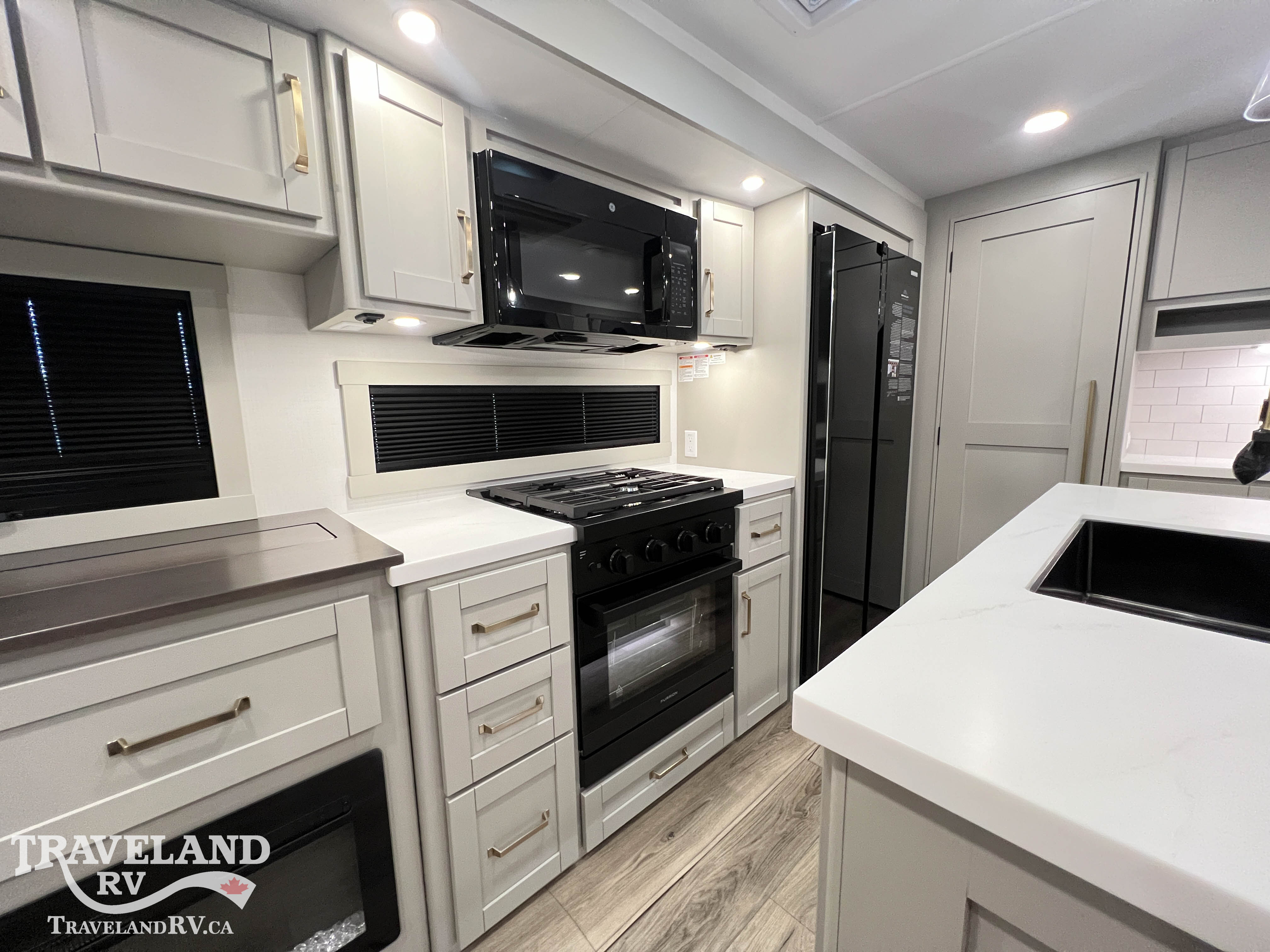 2026 Brinkley RV Model Z Air 310 - Image 20