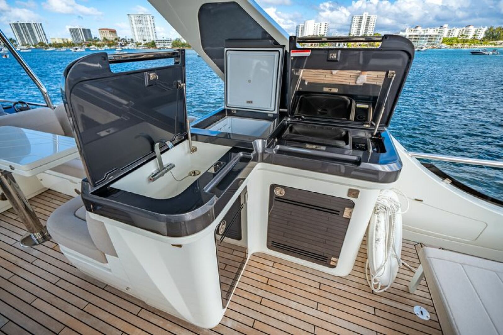 2024 Galeon 560 FLY Base - Image 42