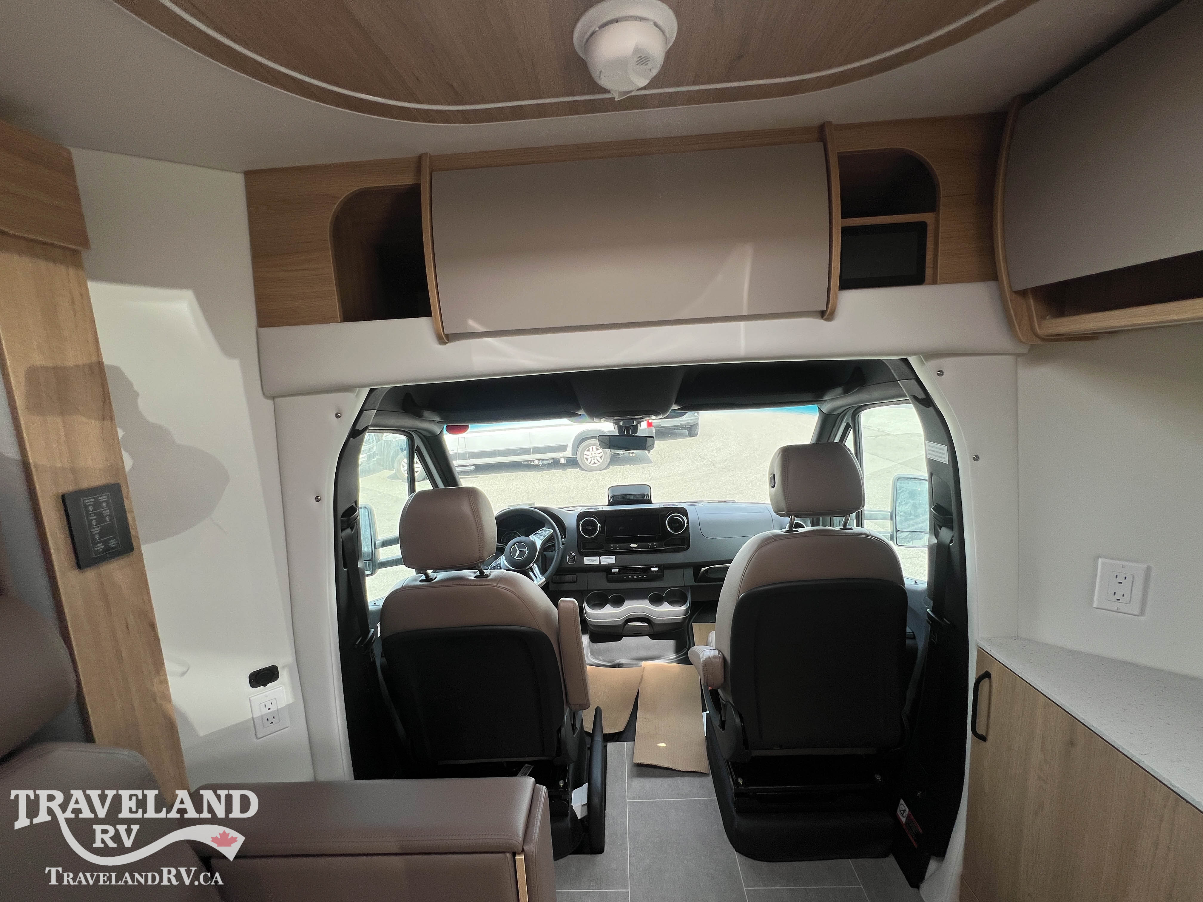 2026 Leisure Travel Unity U24MBL - Image 7