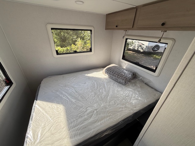 2026 SUNSEEKER 2380 AFT - Image 16
