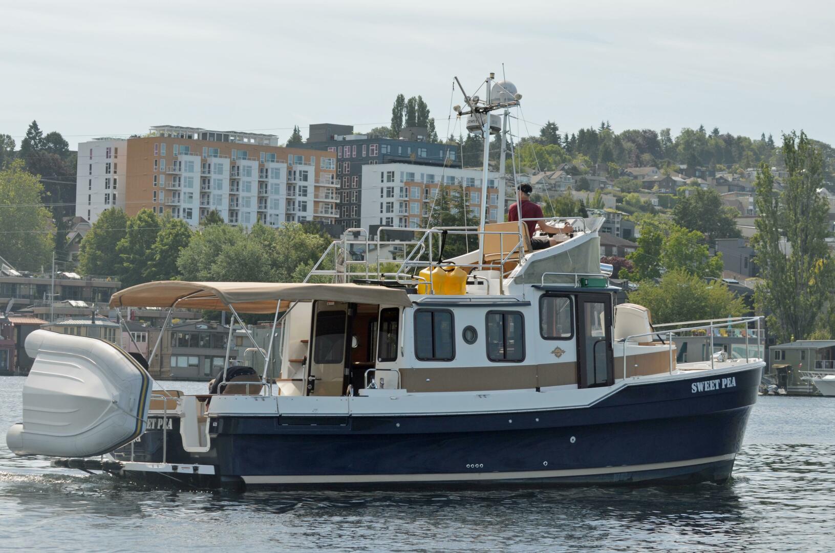 2013 Ranger Tugs R-31 CB - Image 4