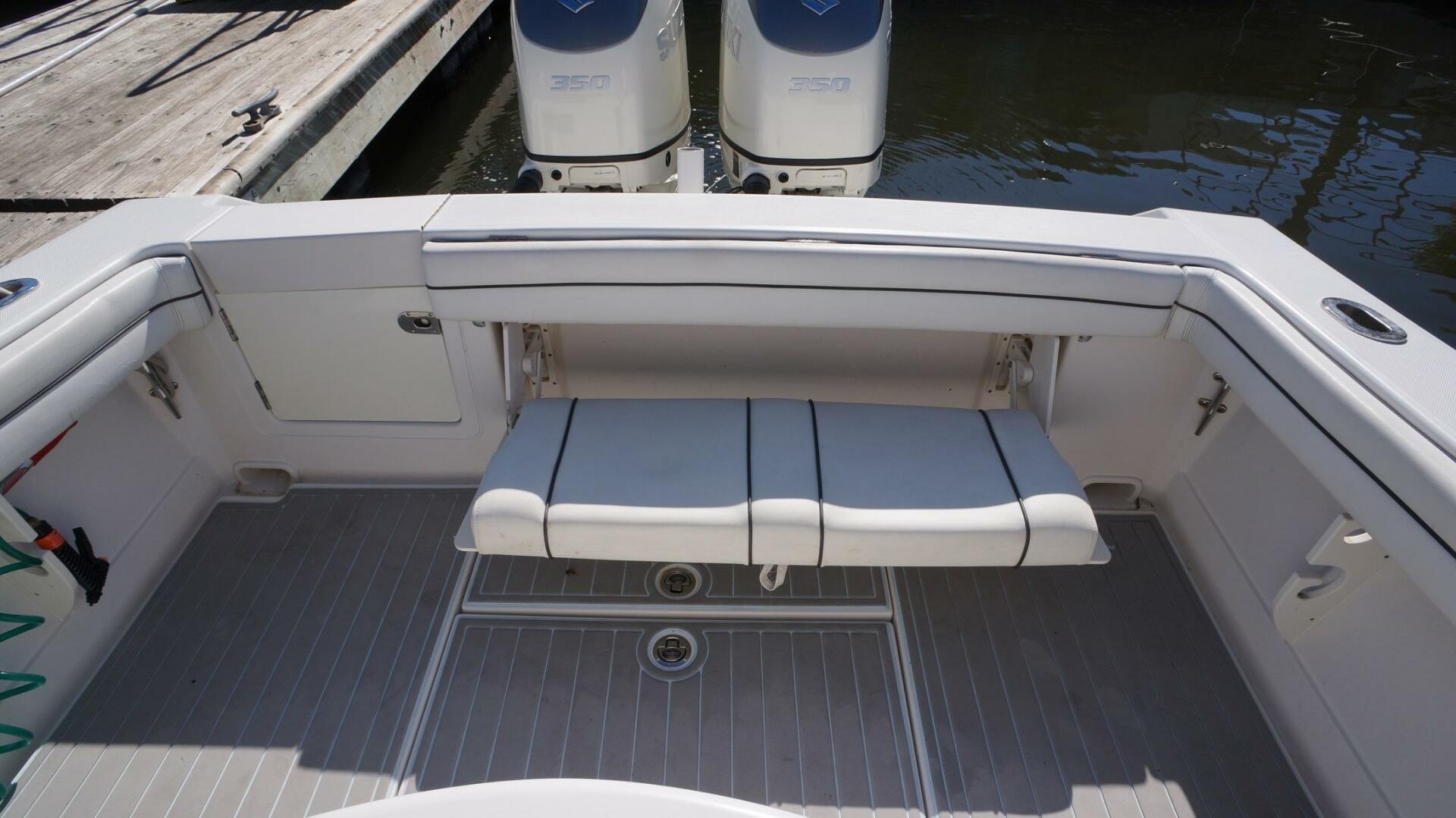 2015 Jupiter 30 FS - Image 15