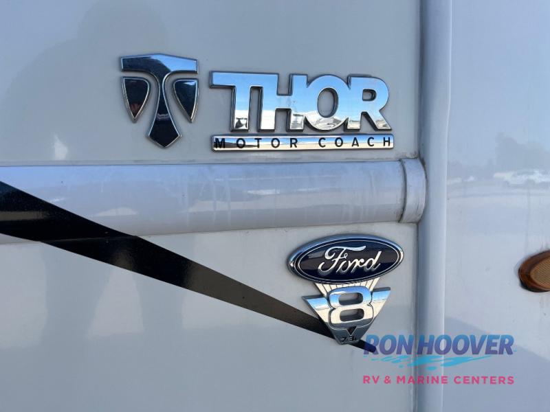 2023 THOR HURRICANE 29M - Image 26