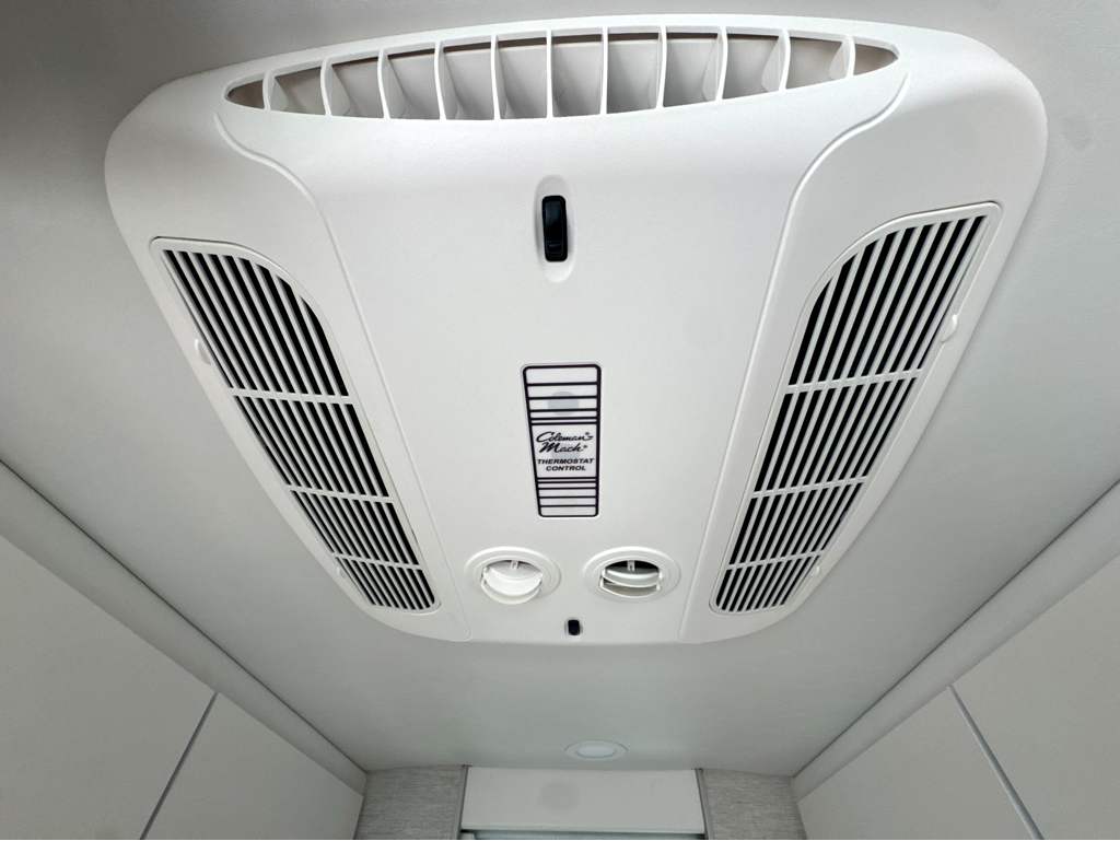 2027 THOR MOTOR COACH PALLADIUM 1930 - Image 20