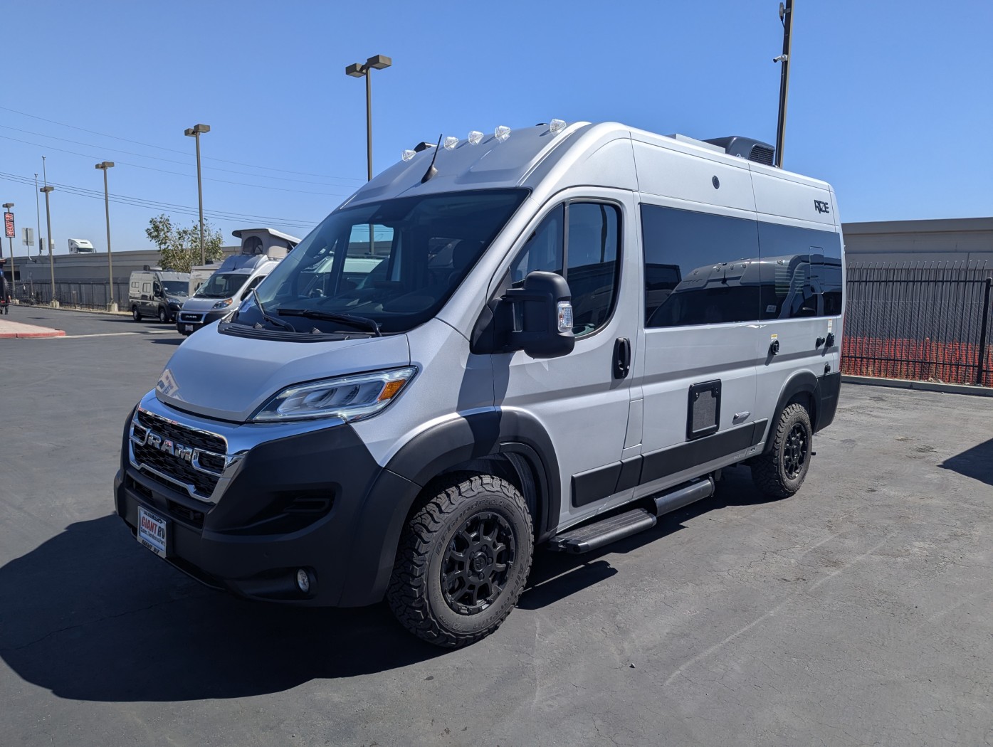 2027 Thor Motor Coach Rize 18Z - Image 4