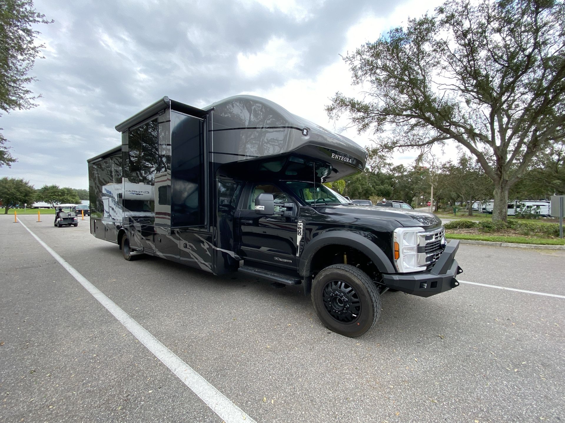 2025 Entegra Coach Accolade XT