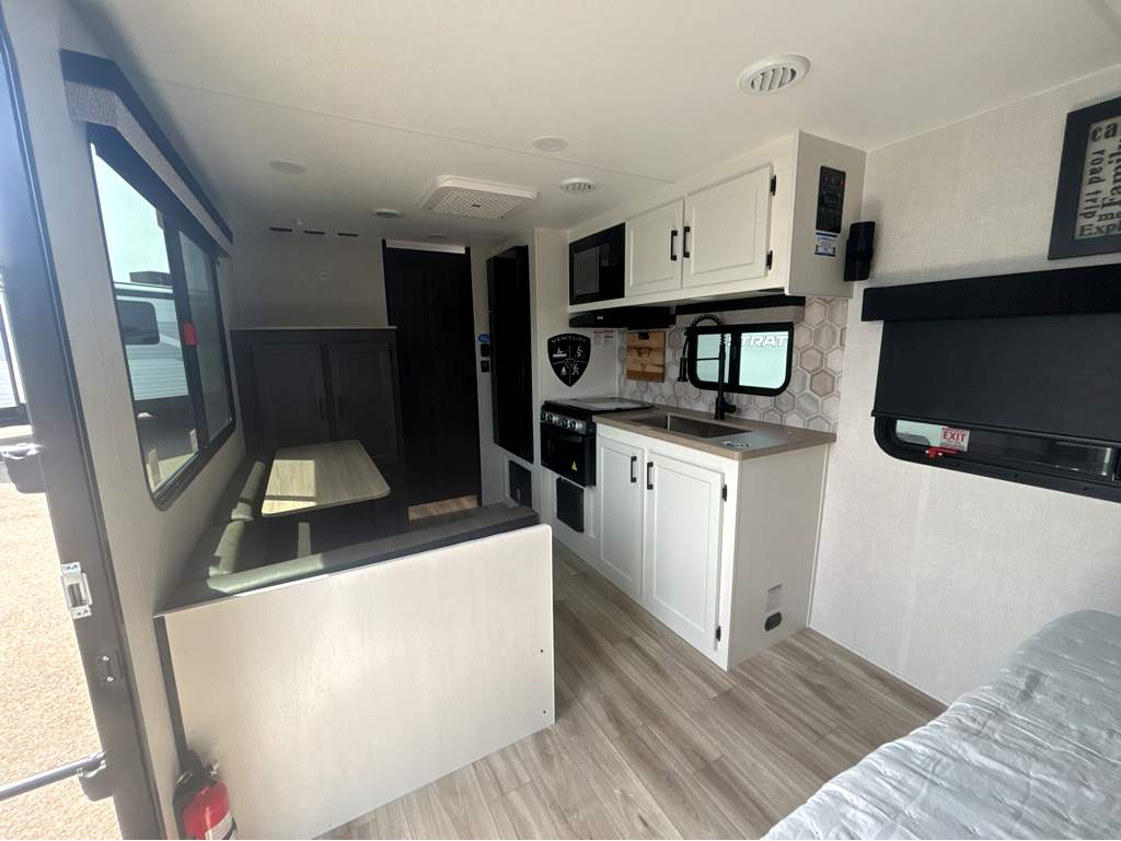 2026 VENTURE RV SPORTTREK STINGER 192VRB - Image 14