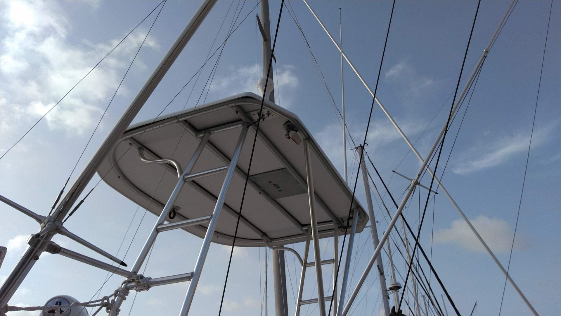 2007 Luhrs 31 Open - Image 7