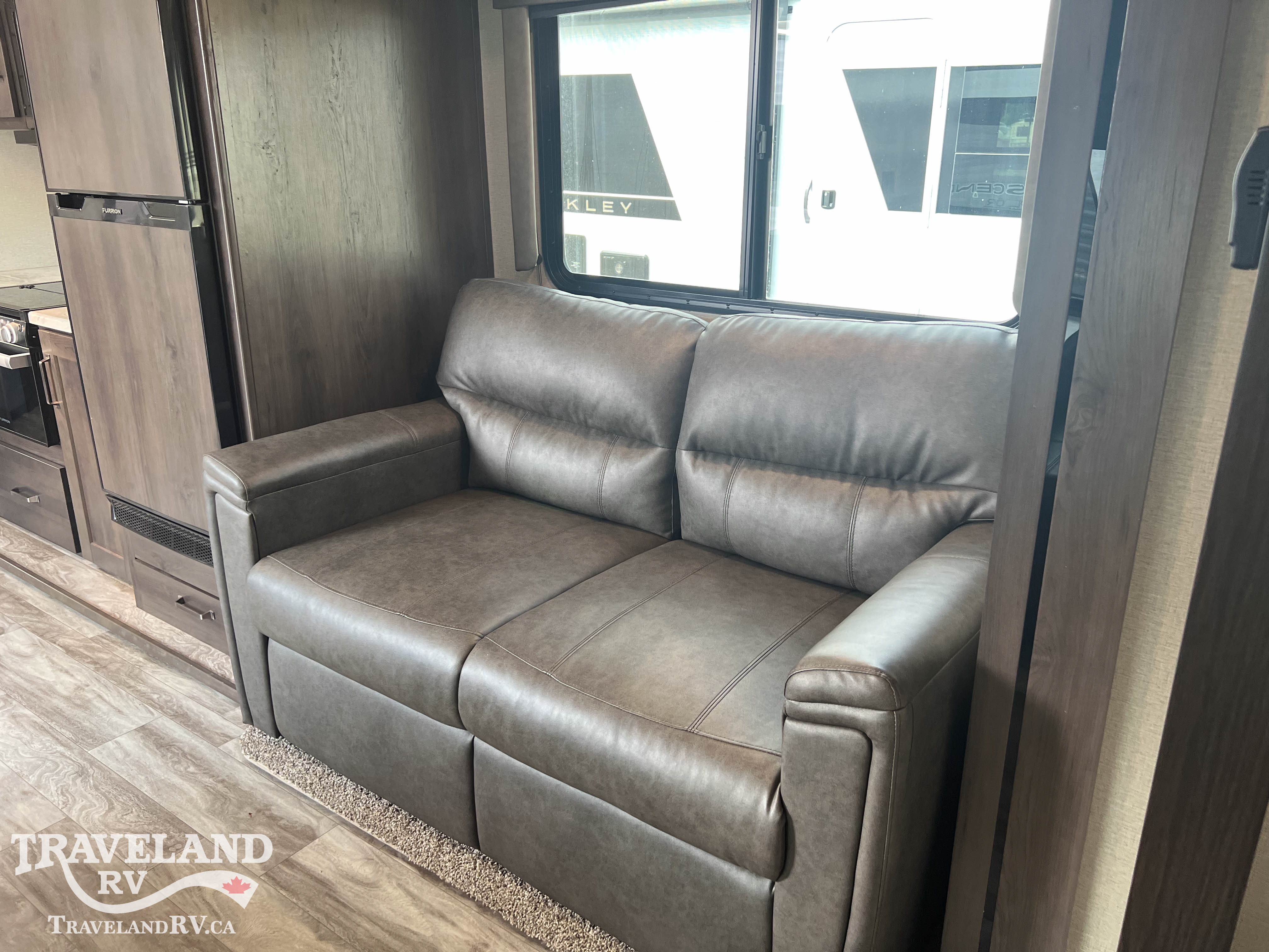 2022 Grand Design Transcend XPLOR 240ML - Image 12