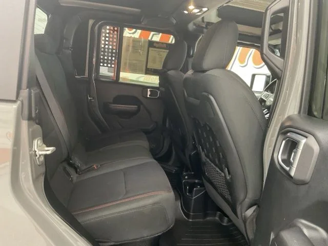 2020 Jeep Gladiator Crew Cab Rubicon 4WD - Image 23
