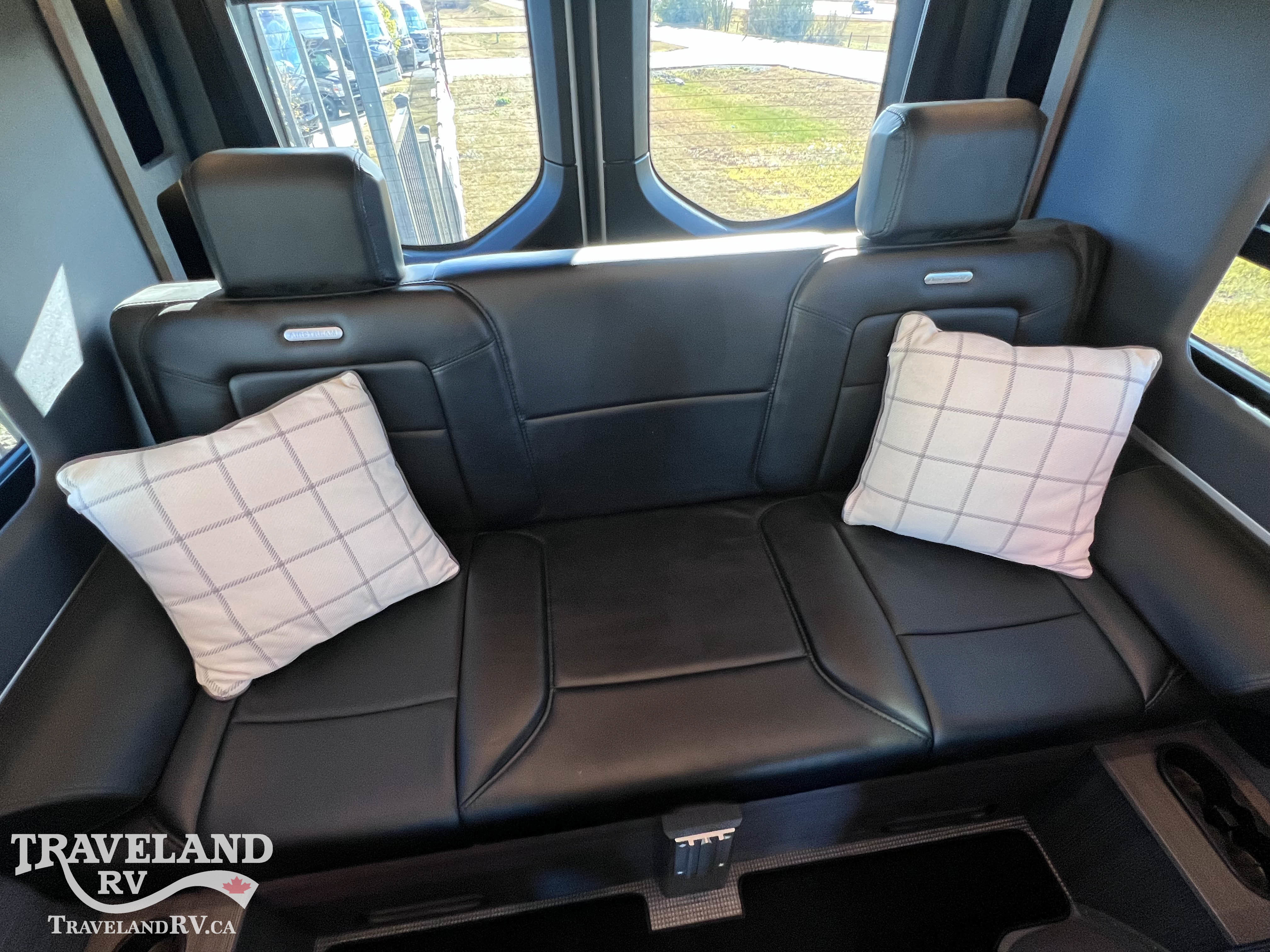 2023 AIRSTREAM INTERSTATE 24GT E-1 PKG - Image 38