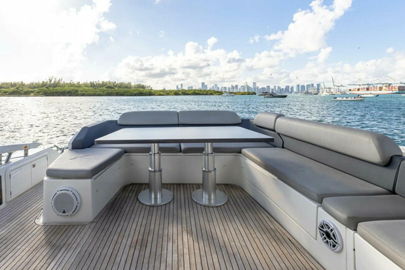 2015 Azimut 55S - Image 10