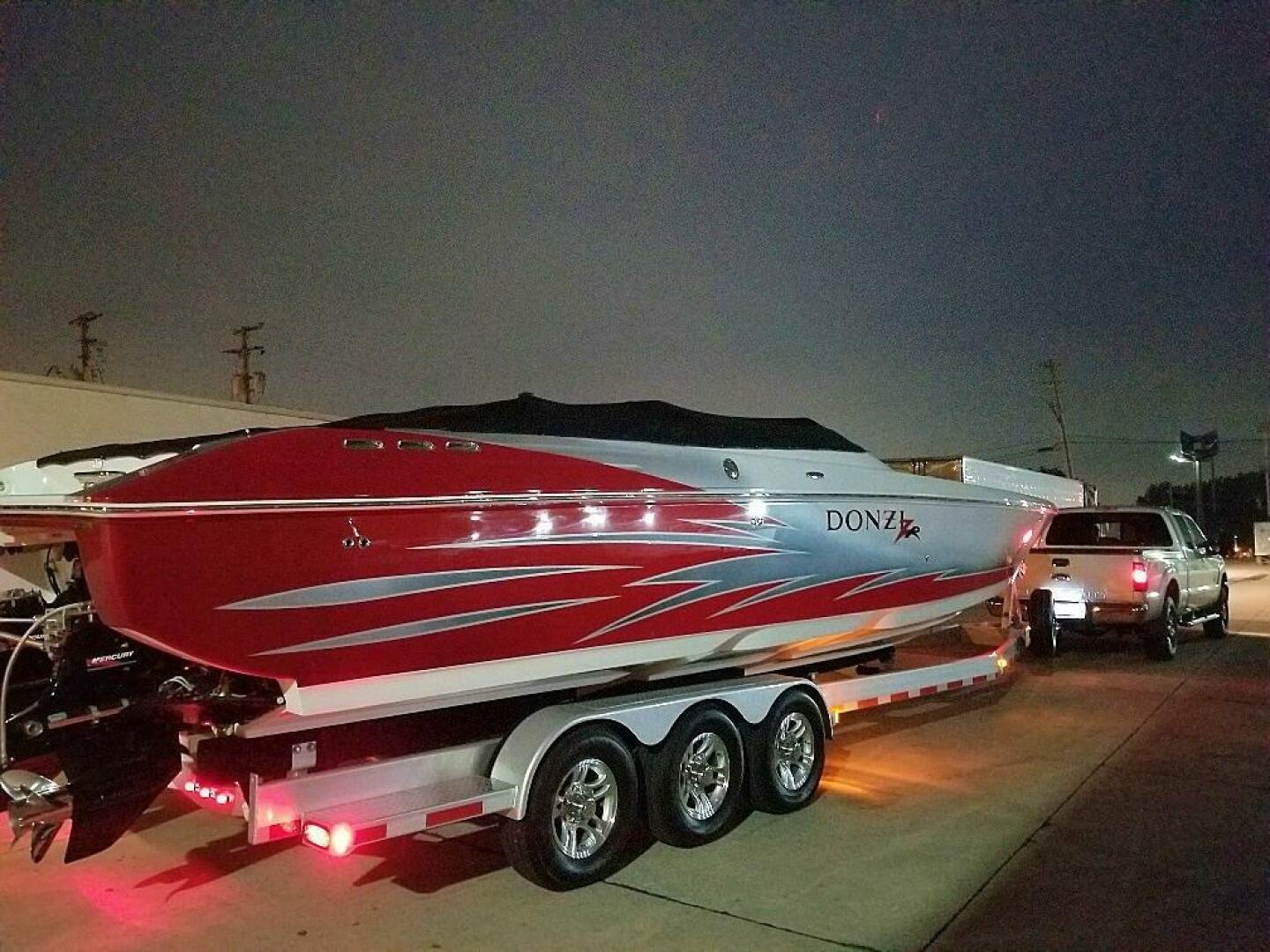 2008 Donzi 35 ZR - Image 4